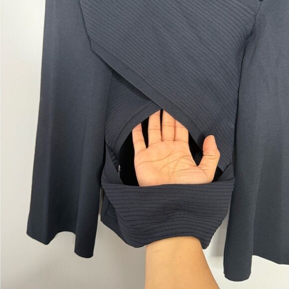 Carlisle ribbed navy sweater size medium - Picture 6 of 7